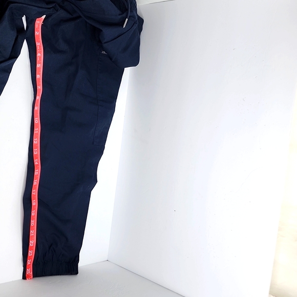 ARMANI EXCHANGE,  CARGO PANTS, SIZE 34 WAIST, NAVY BLUE, LOGO AT EACH LEG SIDE - Picture 15 of 16